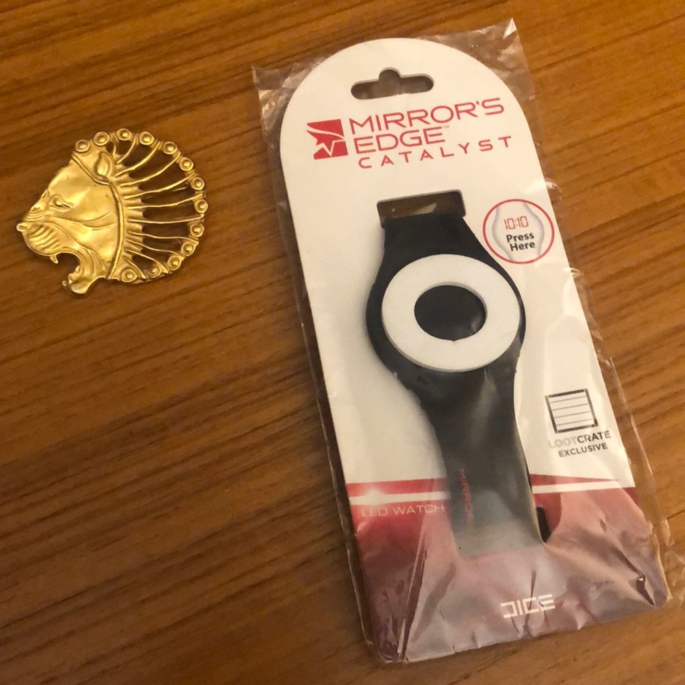 3/$25 Watch with LED display, mirrors edge catalyst